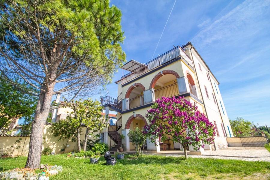 Apartment Bencic Каригадор Екстериор снимка